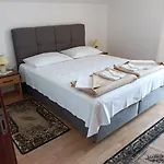 Appartement Nik *