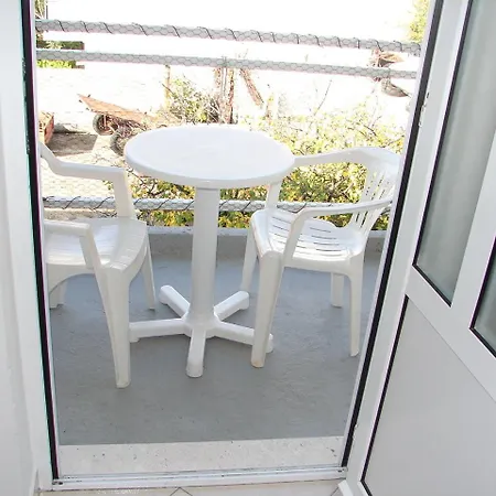 Apartments Nik - 50 M From The Sea Apartment